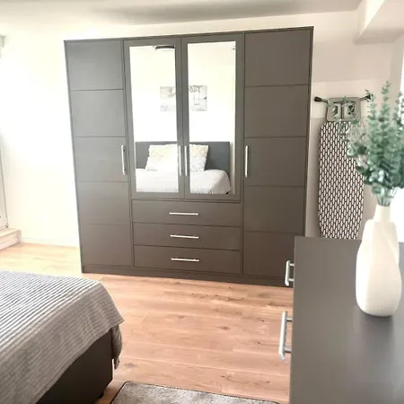 2-zimmer In Magdeburg, Neu & Gemuetlich *