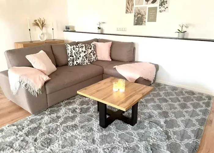 2-zimmer In Magdeburg, Neu & Gemuetlich *